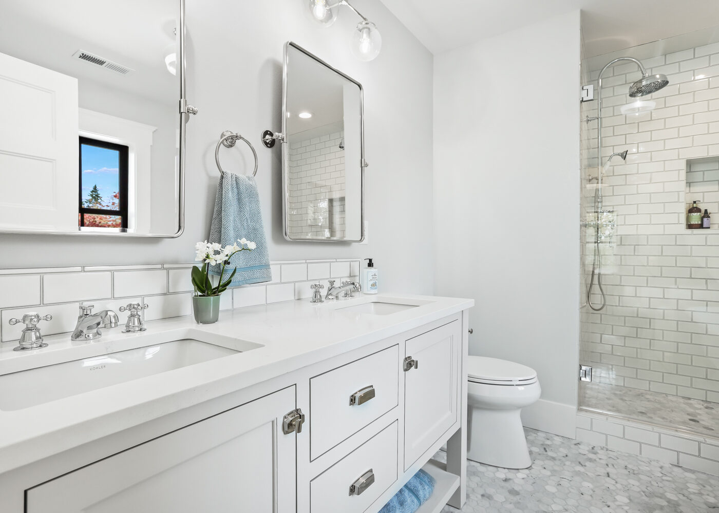 906 W 37th St - WEB-42