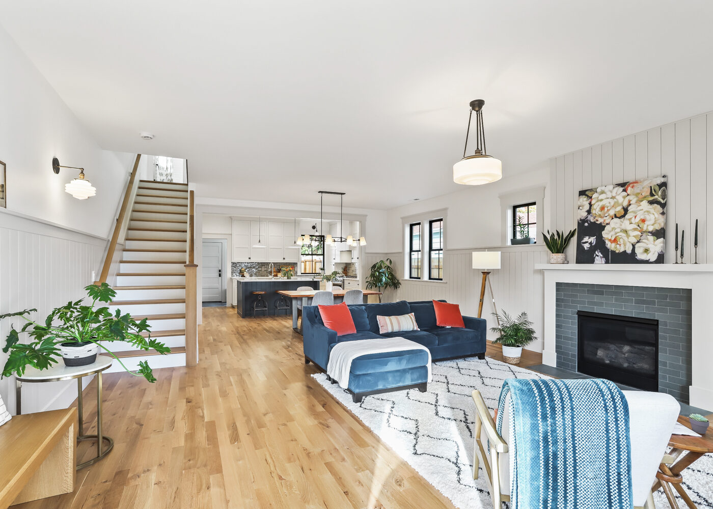 906 W 37th St - WEB-6