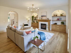 Urban Transitional Contemporary Home